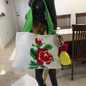 Wayuu handmade medium bag